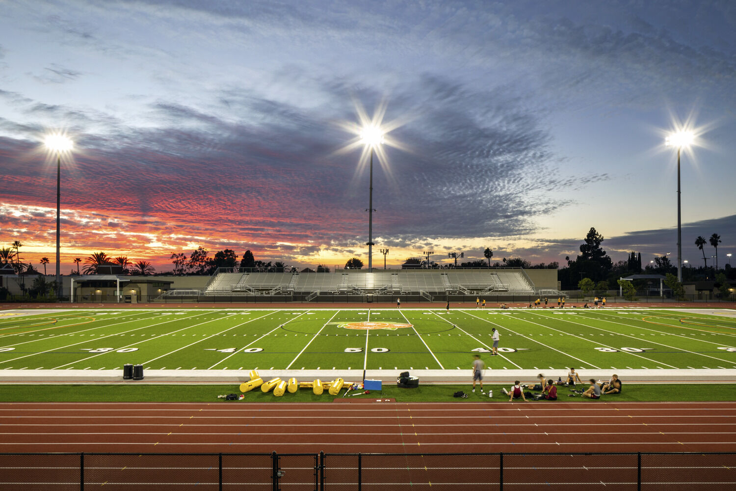 Hover image for Lunio